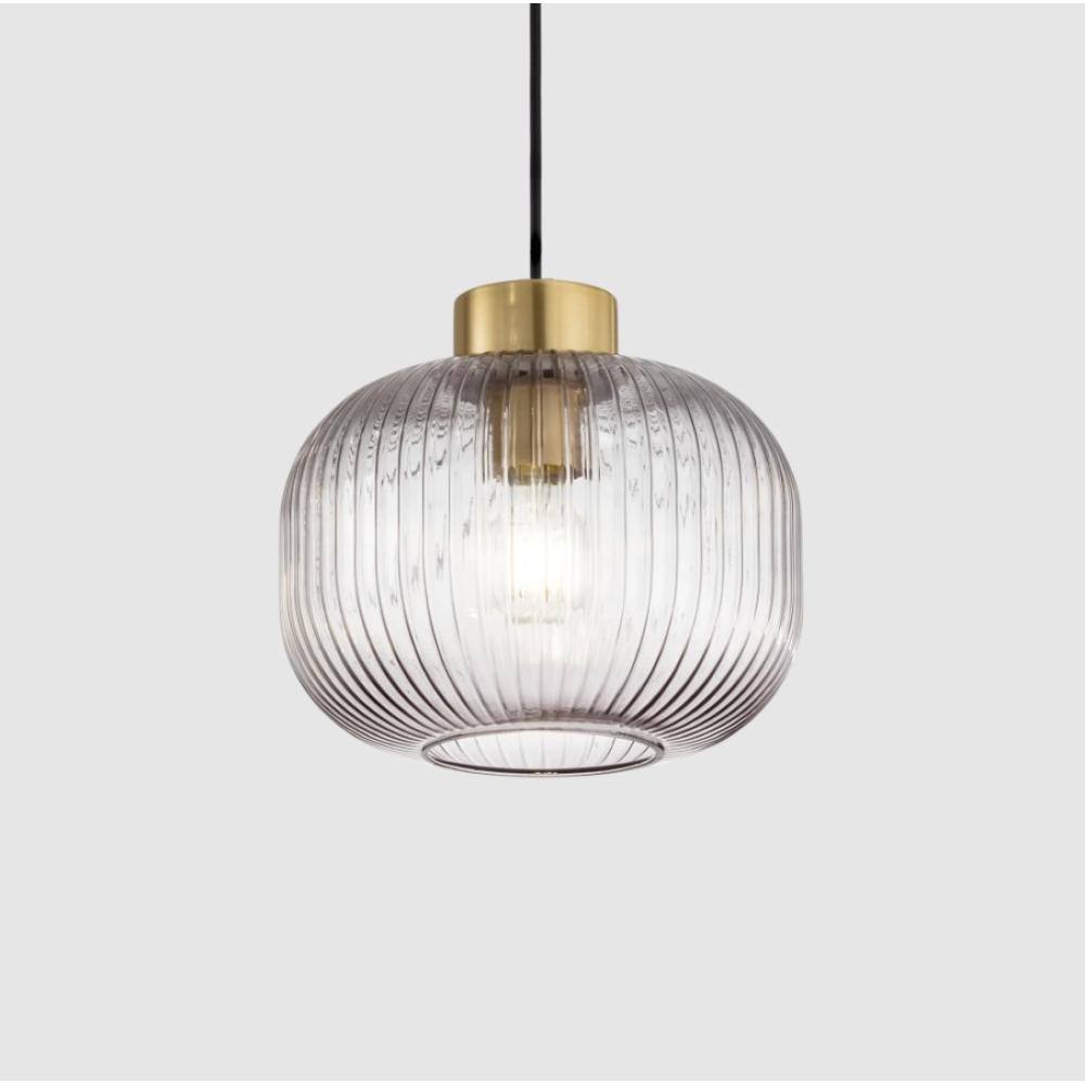 fust szurke uvegburas fuggesztek elegans konyhasziget vilagitas pult lampa arany polgari konyha.jpg